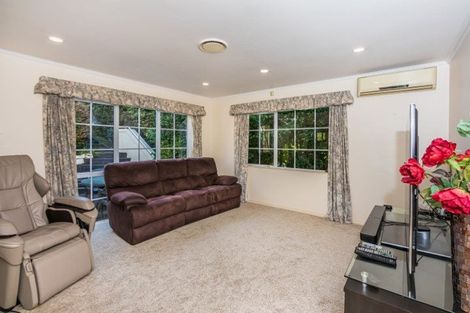 Photo of property in 34 Hythe Terrace, Mairangi Bay, Auckland, 0630