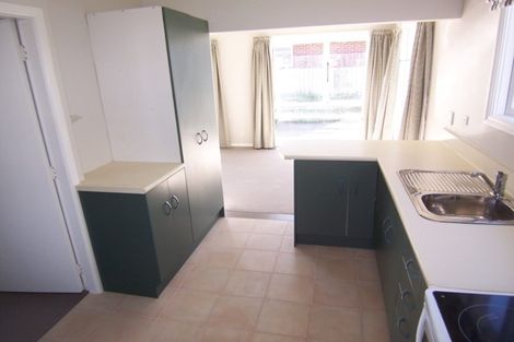 Photo of property in 77 Greendale Avenue, Avonhead, Christchurch, 8042