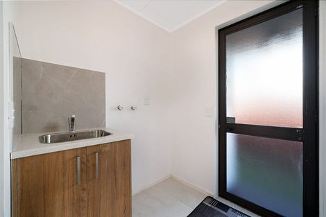 Photo of property in 11 Danube Lane, Glen Eden, Auckland, 0602