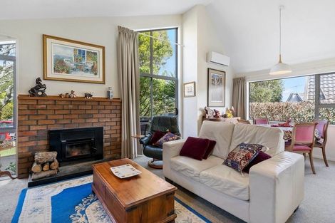 Photo of property in 1/19 Simon Ellice Drive, Bayview, Auckland, 0629