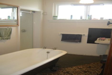 Photo of property in 17 Rhodes Street, Waimate, 7924