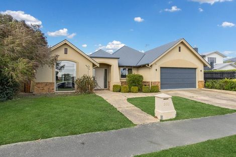 Photo of property in 562 Bower Avenue, Parklands, Christchurch, 8083