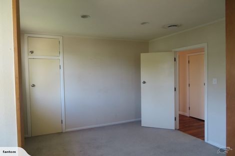 Photo of property in 1/16 Bradbury Road, Botany Downs, Auckland, 2010