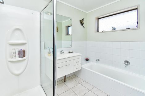 Photo of property in 18 The Lea, Pahurehure, Papakura, 2113