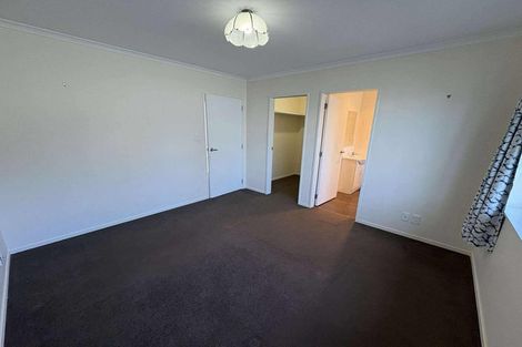 Photo of property in 4 Kekerenga Street, Strathmore Park, Wellington, 6022