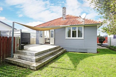 Photo of property in 20 Church Street, Tuakau, 2121