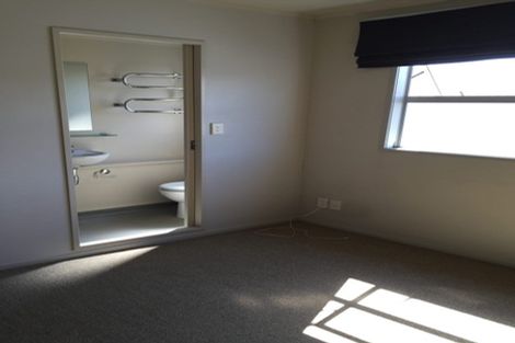 Photo of property in 22/3 Ngahura Street, Eden Terrace, Auckland, 1021