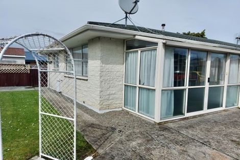Photo of property in 2 Hill Court, Awapuni, Palmerston North, 4412