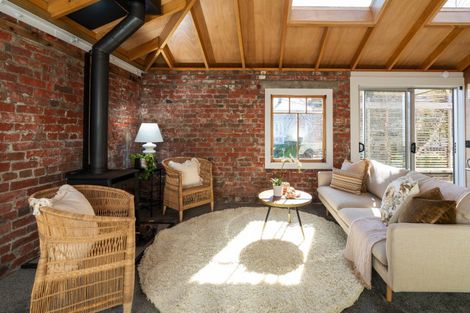 Photo of property in 1b Manley Terrace, Newtown, Wellington, 6021