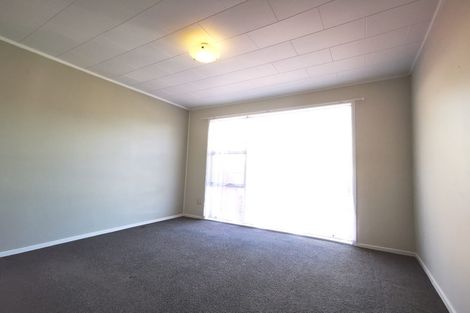 Photo of property in 1/4 Osmond Court, Sunnyvale, Auckland, 0612