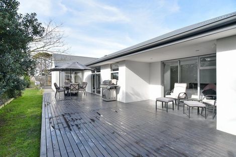 Photo of property in 1 Rue De La Mare, Parklands, Christchurch, 8083
