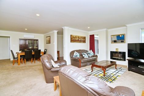 Photo of property in 17 Stanton Place, Woodend, 7610