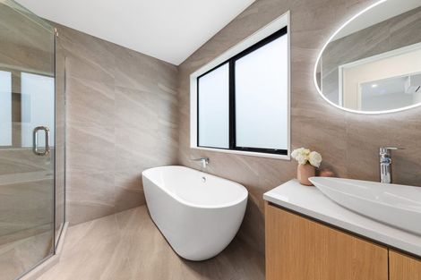 Photo of property in 28c Walker Road, Point Chevalier, Auckland, 1022