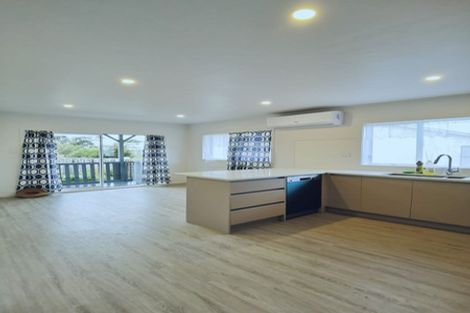 Photo of property in 2/38b Manuka Road, Glenfield, Auckland, 0629