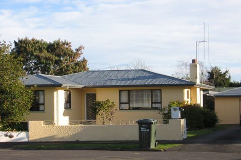 Photo of property in 12 Eton Place, Terrace End, Palmerston North, 4410