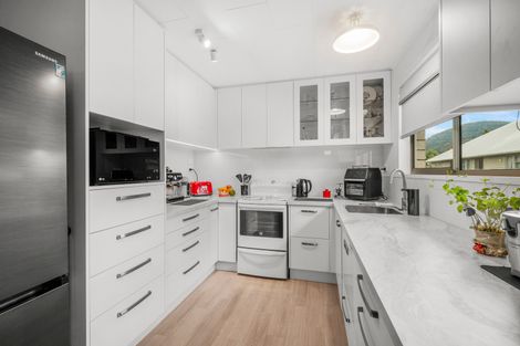 Photo of property in 5b Victory Road, Fairy Springs, Rotorua, 3015