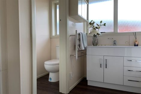 Photo of property in 13 Kathleen Crescent, Hornby, Christchurch, 8042