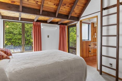 Photo of property in 892 Acacia Bay Road, Acacia Bay, Taupo, 3330