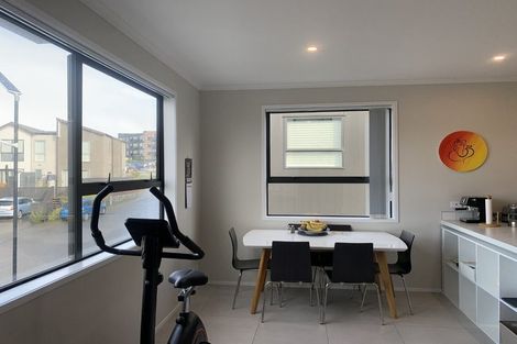 Photo of property in 5/4 Matimati Place, Hobsonville, Auckland, 0616