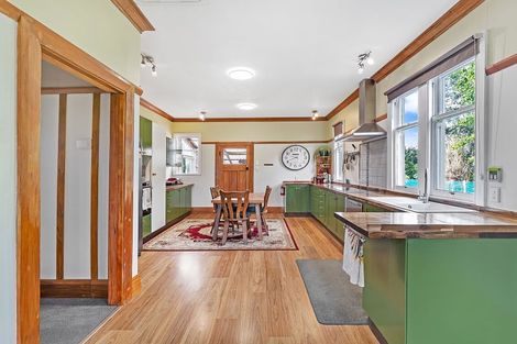 Photo of property in 10 Kensington Road, Marton, 4710