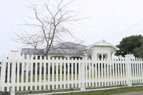 Photo of property in 74 Avondale Road, Taradale, Napier, 4112