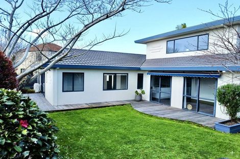 Photo of property in 10 Bridgehead Cove, West Harbour, Auckland, 0618