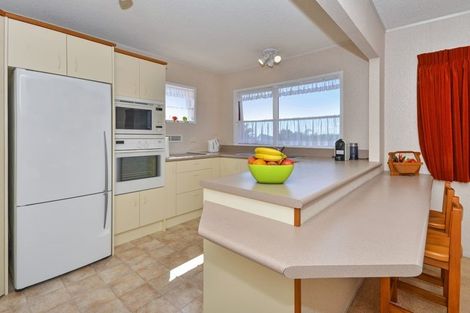 Photo of property in 125 Stapleford Crescent, Browns Bay, Auckland, 0630