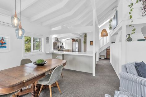 Photo of property in 217 Point View Drive, East Tamaki Heights, Auckland, 2016