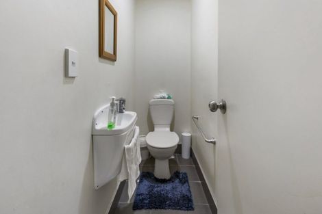 Photo of property in 20/1 Melview Place, New Lynn, Auckland, 0600