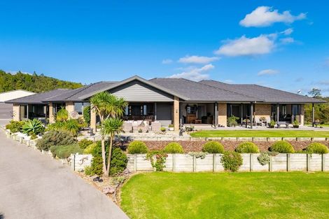 Photo of property in 97 West Ridge Road, Maunu, Whangarei, 0110