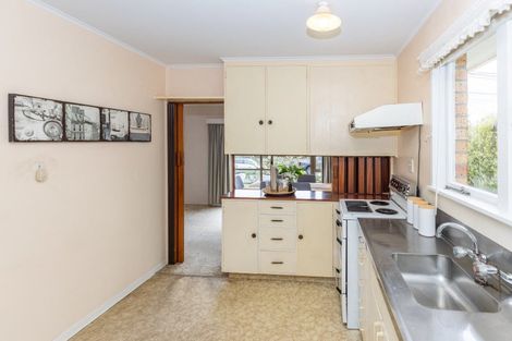 Photo of property in 24 Beverley Crescent, Hillcrest, Hamilton, 3216