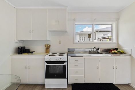 Photo of property in 1/3 Willerton Avenue, New Lynn, Auckland, 0600