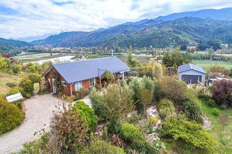 Photo of property in 130 Mytton Heights, Motueka, 7196