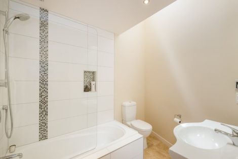 Photo of property in 2 Ocean Vista Lane, Paraparaumu, 5032