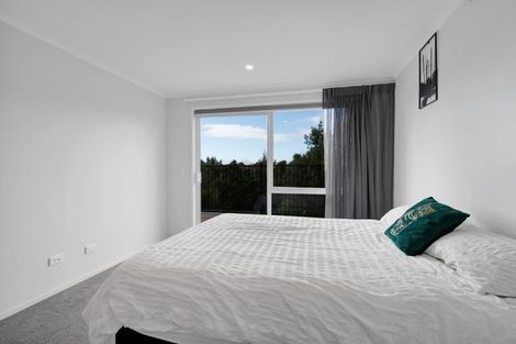 Photo of property in 4 Kakariki Lane, Waiwhakaiho, New Plymouth, 4312