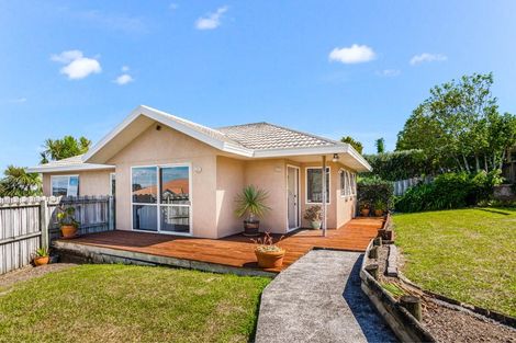 Photo of property in 251b Royal Road, Massey, Auckland, 0614