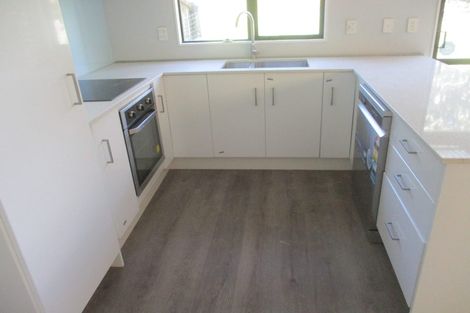 Photo of property in 22/8 Margan Avenue, New Lynn, Auckland, 0600