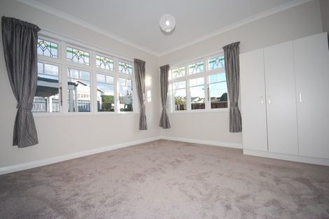 Photo of property in 16 Seaview Terrace, Mount Albert, Auckland, 1025