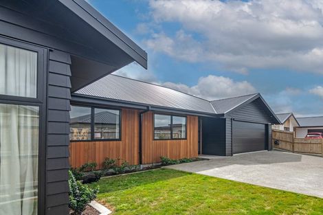 Photo of property in 57 Freedom Drive, Kelvin Grove, Palmerston North, 4414