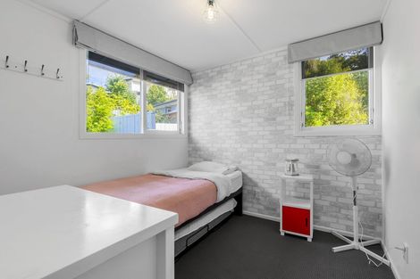 Photo of property in 2/19 Kotare Street, Hilltop, Taupo, 3330