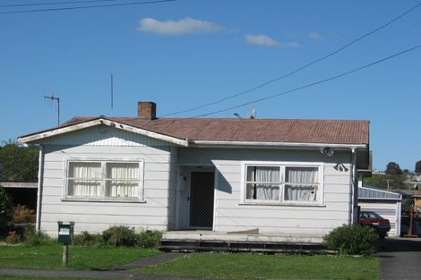 Photo of property in 100 Hakanoa Street, Huntly, 3700