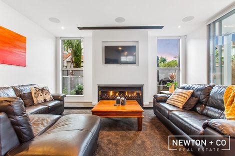 Photo of property in 15 Queen Mary Avenue, Epsom, Auckland, 1023