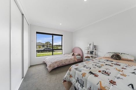 Photo of property in 52 Harriet Johnston Drive, Pokeno, 2402