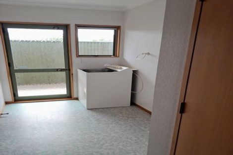 Photo of property in 9 Edgecombe Court, Roslyn, Palmerston North, 4414