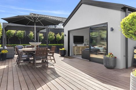 Photo of property in 53 Mount Nicholas Avenue, Wanaka, 9305