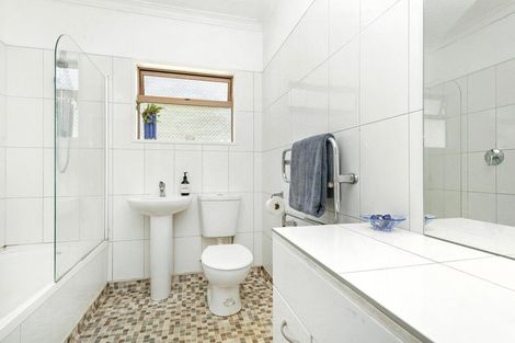 Photo of property in 18-20 Emerald Glen Road, Paekakariki, Paraparaumu, 5032