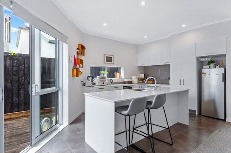 Photo of property in 33 Kanuka Road, Hobsonville, Auckland, 0616