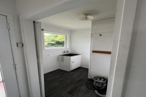 Photo of property in 38 Neal Avenue, Glenfield, Auckland, 0629