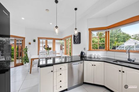 Photo of property in 28 Ludlam Crescent, Woburn, Lower Hutt, 5010