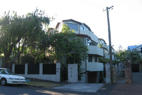 Photo of property in 2/8 Sarsfield Street, Herne Bay, Auckland, 1011